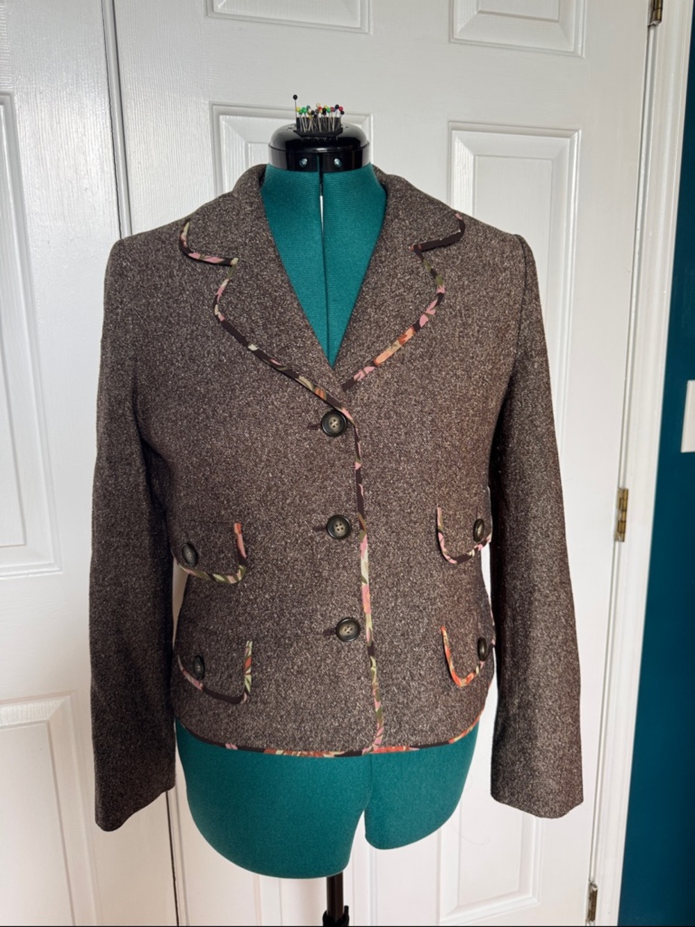 LOFT vintage Brown Tweed Women's Blazer Jacket with Floral Trim